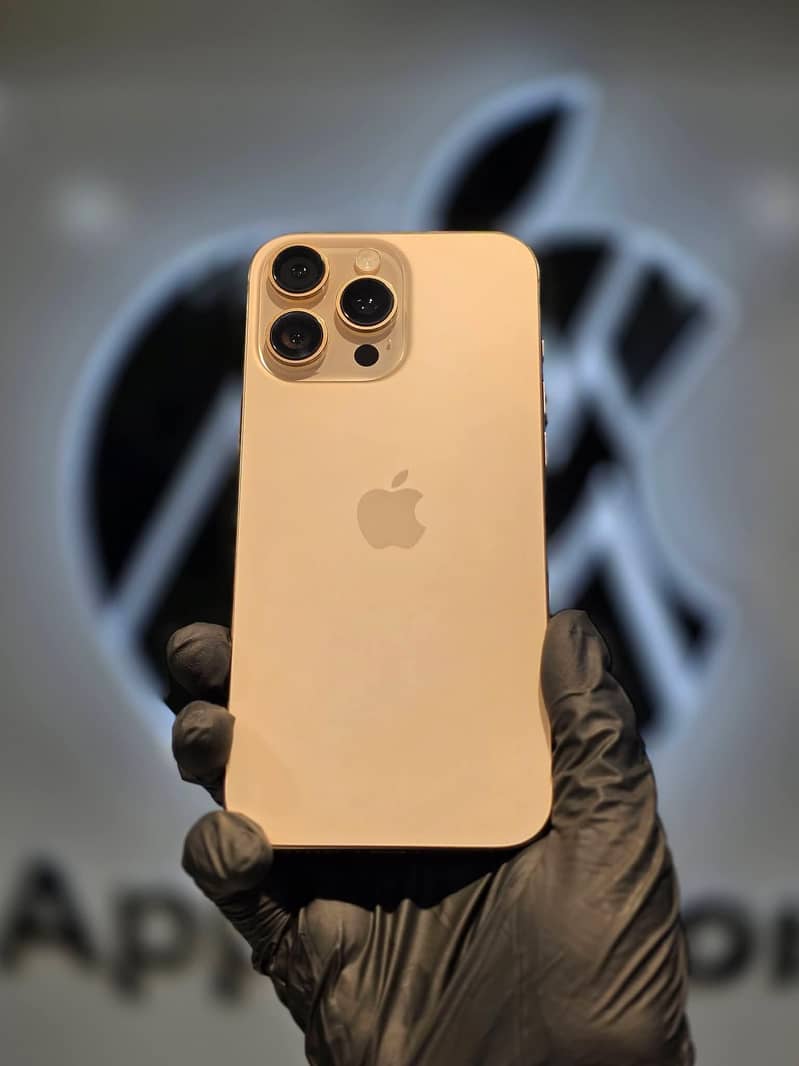 Apple iPhone 16 Pro Max 2