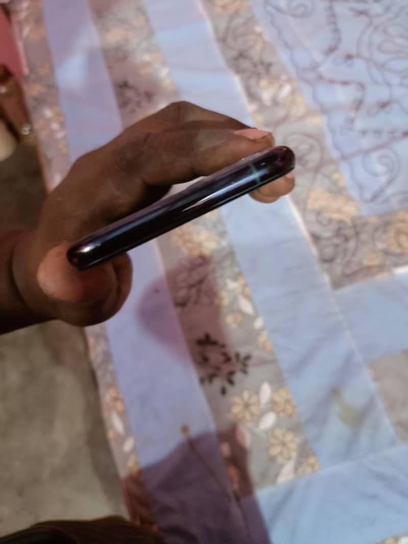 Apple iPhone 11 Pro 1