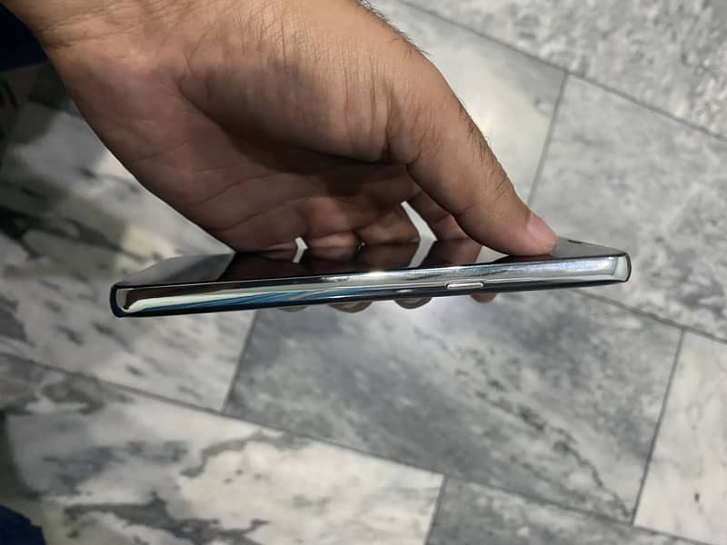 Samsung Mobile S8 0