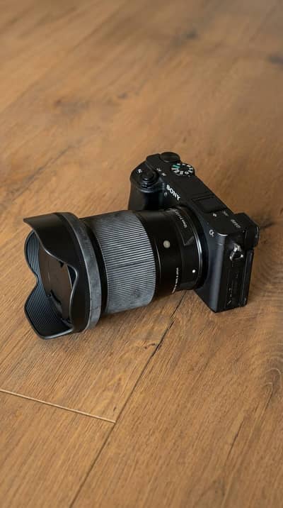SONY 6400 SIGMA 16MM 1.4