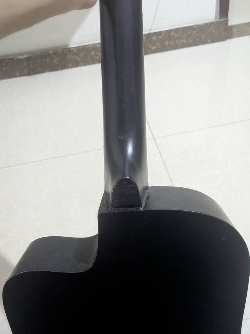 Guitar 12