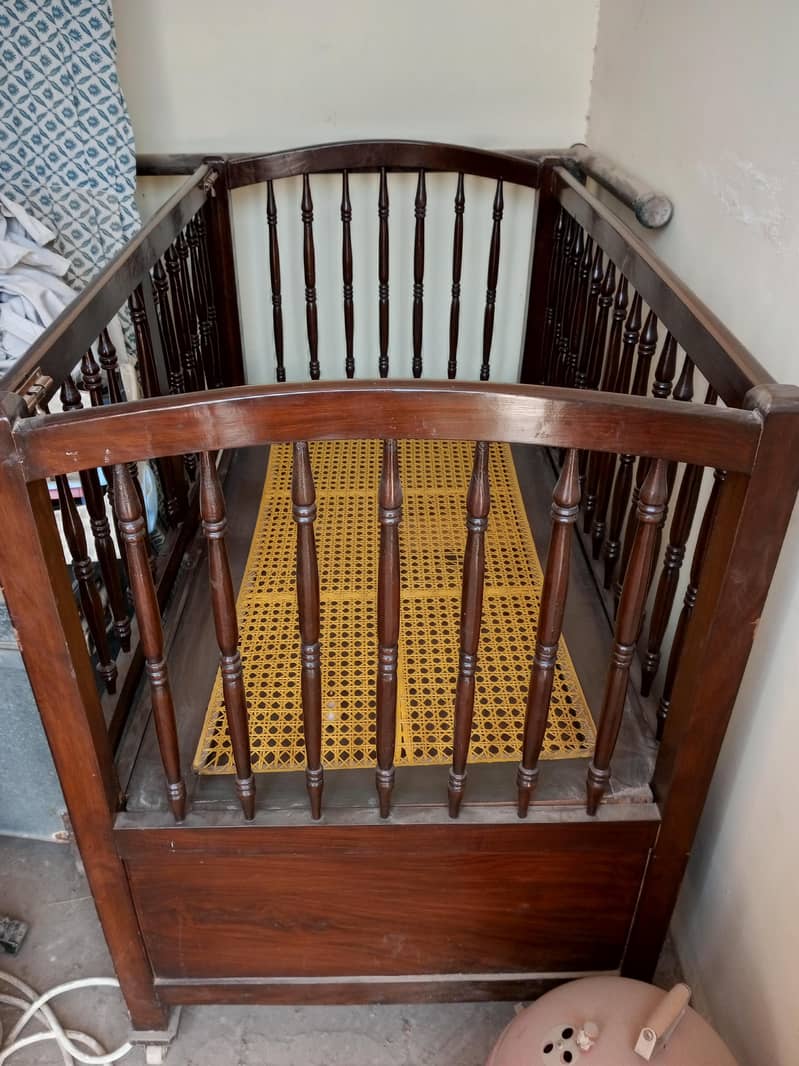 baby cot 0
