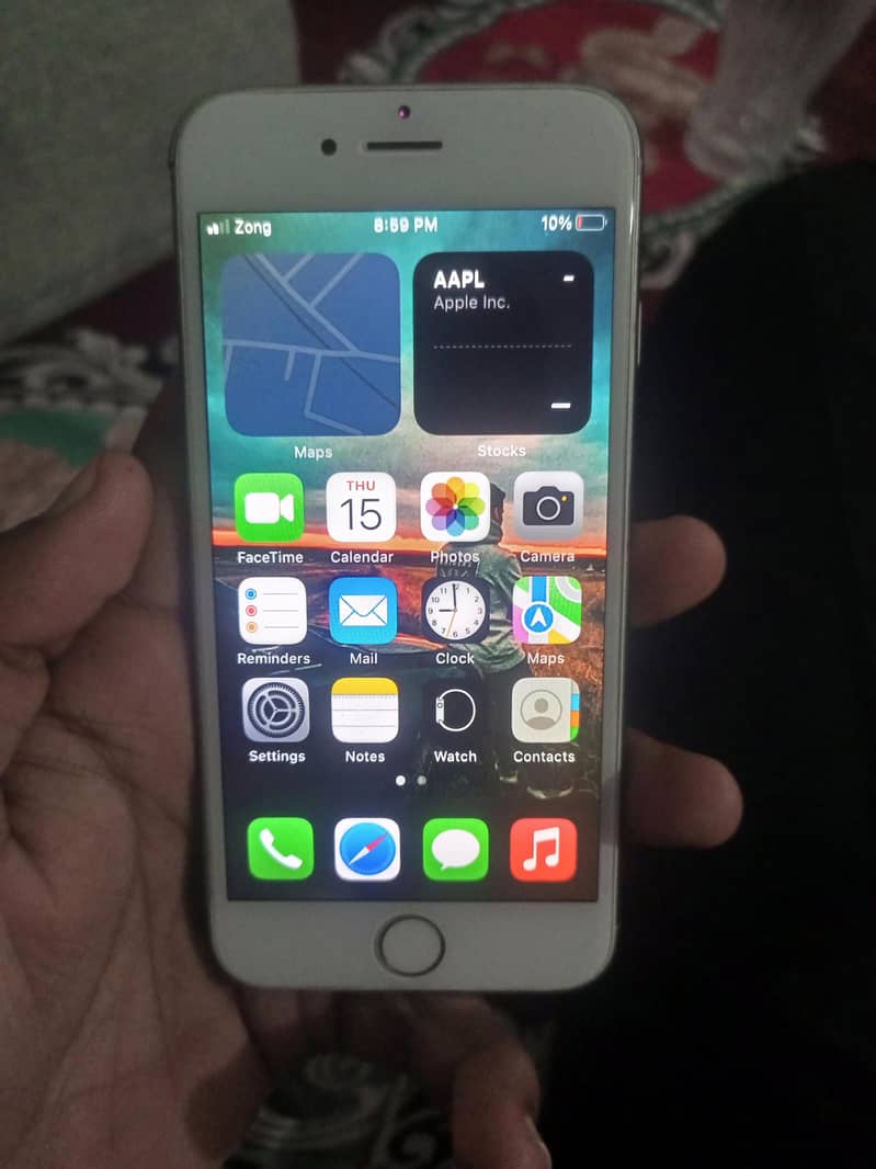 Apple iPhone 6S 1