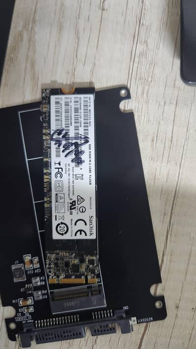 Sandisk 512GB SSD