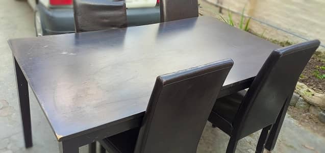 Imported wooden dining table - Excellent condition