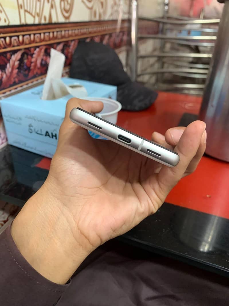 Google Pixel 7a 4