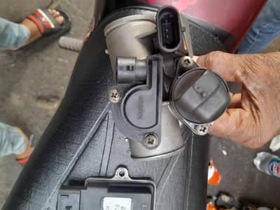 Tro gp1 ka saman sale ka liya ha 400cc bike ki