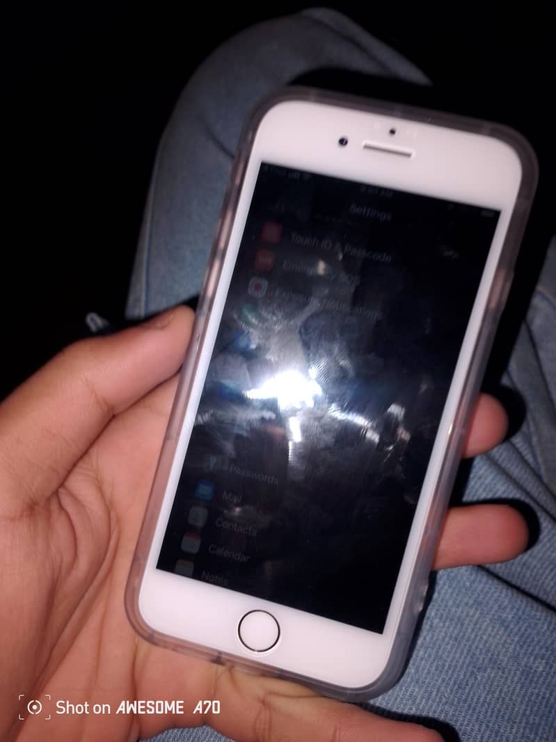 Apple iPhone 7 2