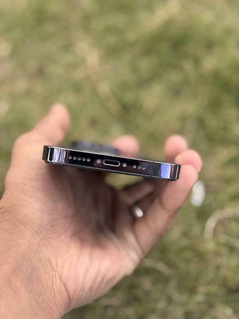 Apple iPhone 14 Pro 3