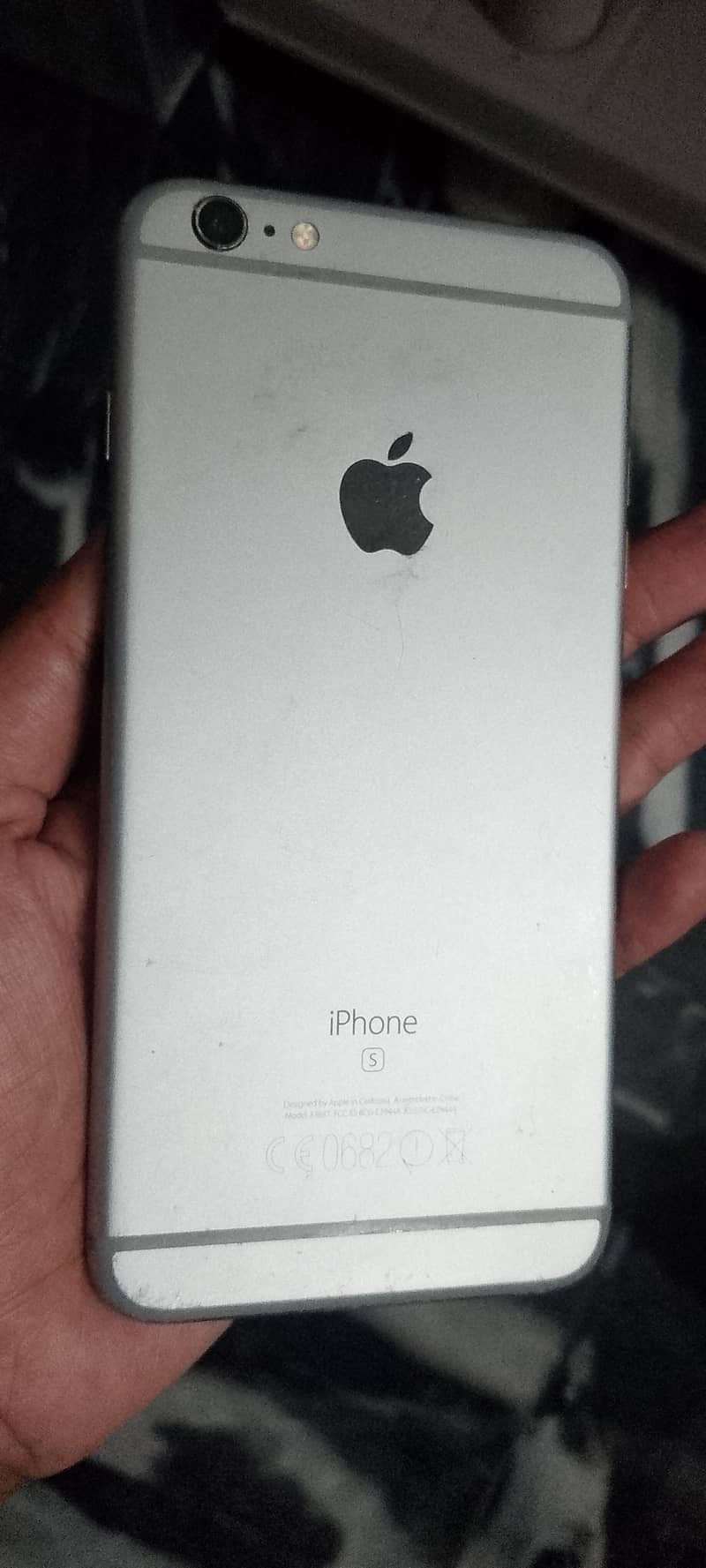 Apple iPhone 6S Plus 0