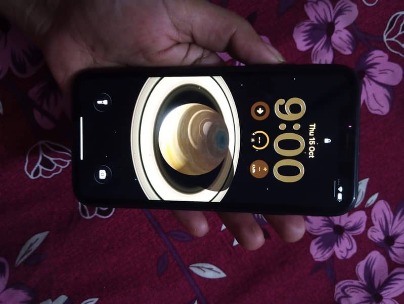 Apple iPhone 11 64GB Bypass| 81% bettery health |10/10 condition 2