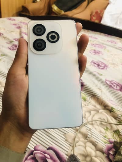 Infinix Smart 8 Pro
