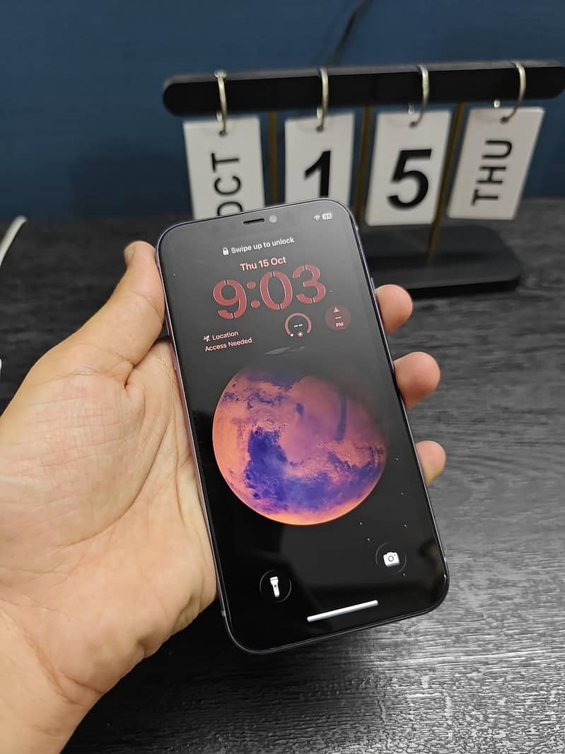 Apple iPhone 11 0