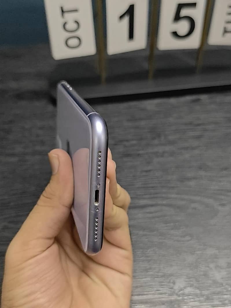 Apple iPhone 11 5