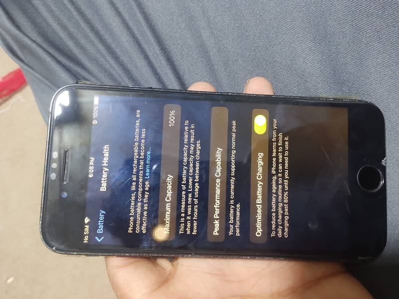 Apple iPhone 7 0