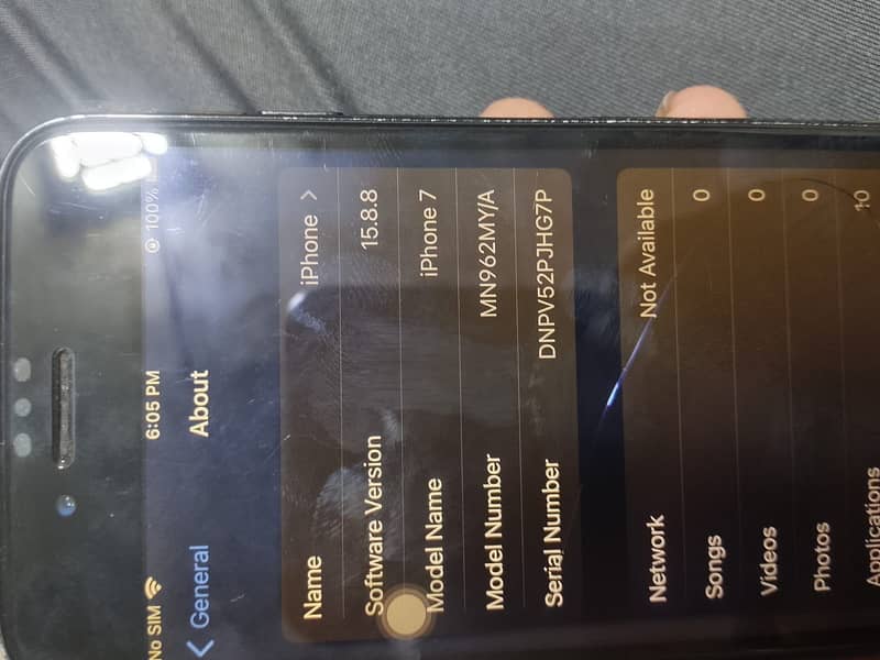 Apple iPhone 7 2