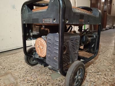 Jasco generator hai 10/10 condition hai