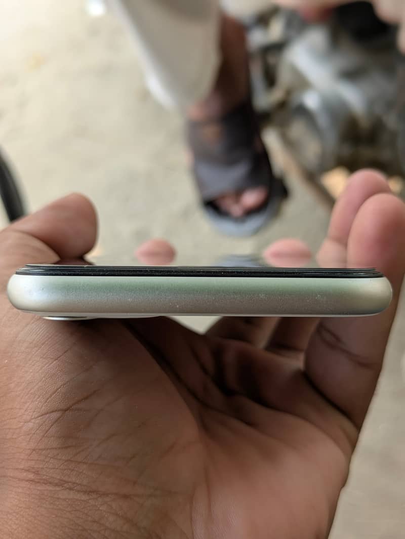 Apple iPhone 11 1