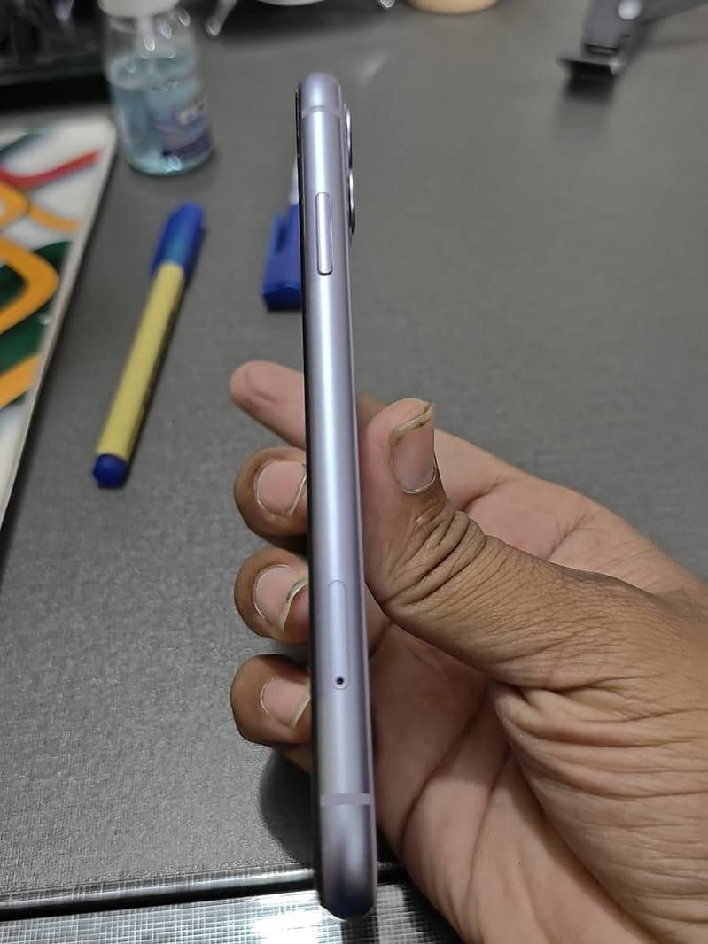 Apple iPhone 11 5