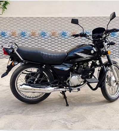 SUZUKI GS 150 12/13 exchange possible