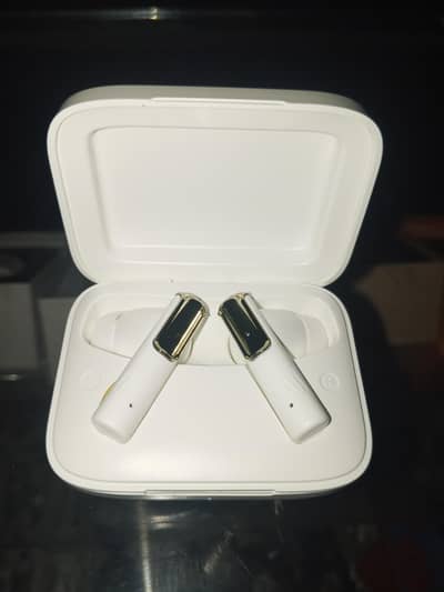 Buds Pro 15 Wireless Earbuds - Brand New Condition