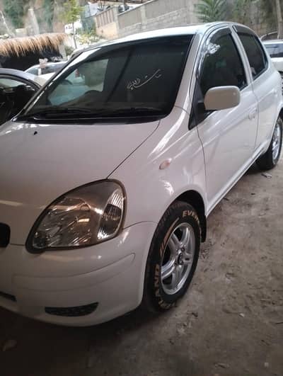 Toyota Vitz 2003