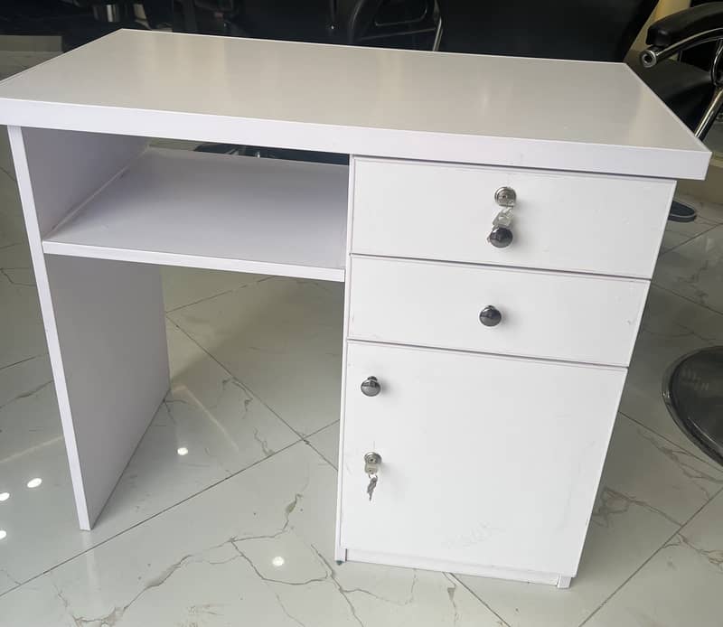 office table/study table/ nail table 0