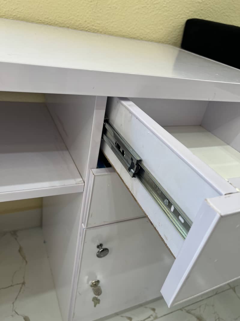 office table/study table/ nail table 3