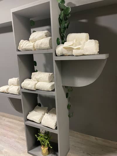 Modern Grey Wooden Display Rack / Shelf Unit for Salon & Retail Store