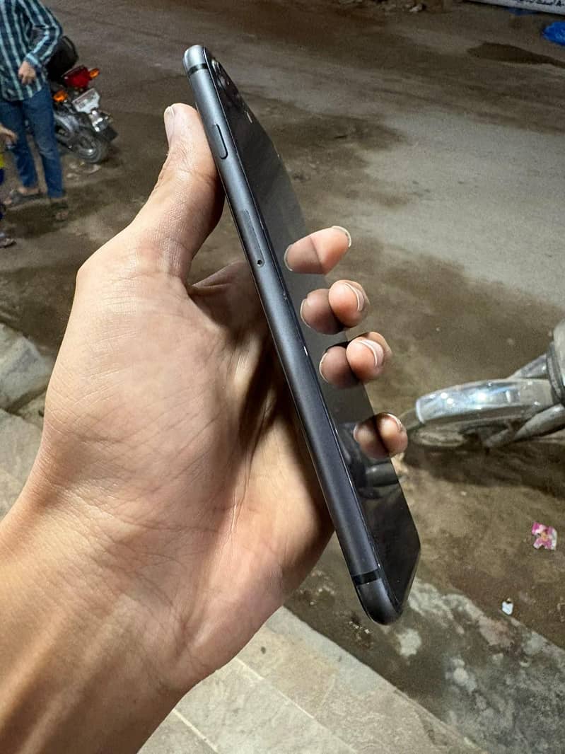 iPhone 8 plus 4