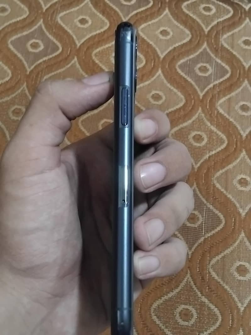 Apple iPhone 11 Pro 5