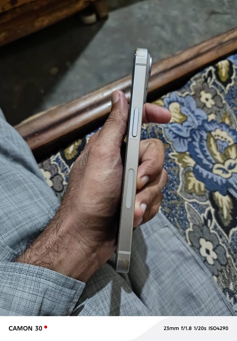 Apple iPhone 14 2