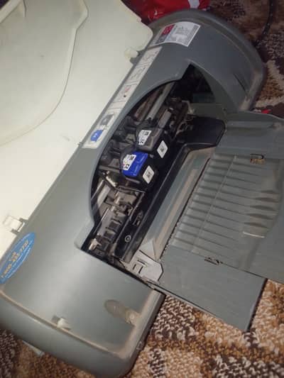 HP Deskjet 1560