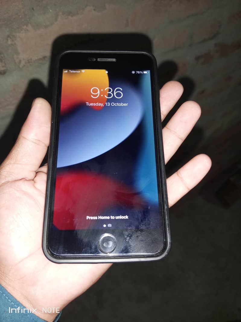 Apple iPhone 7 Plus 1