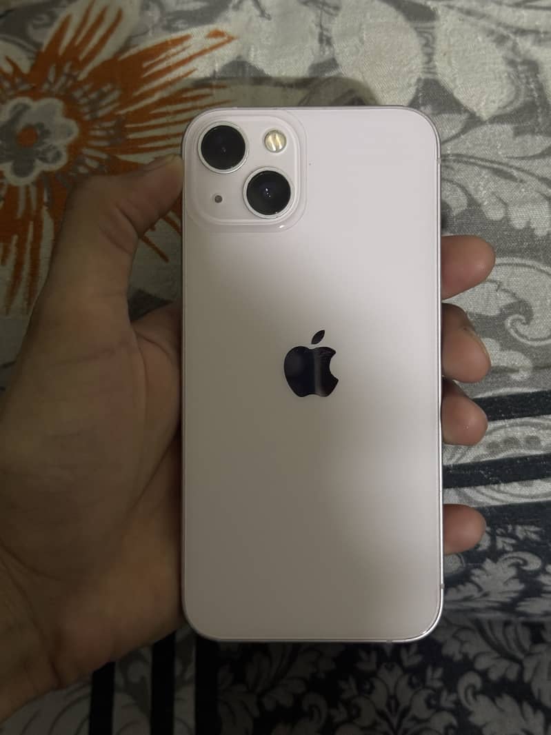 Apple iPhone 13 5