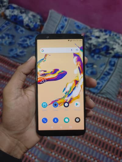 One Plus 5T (8/128)