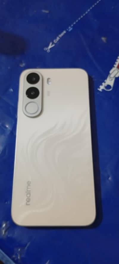 Realme c100x