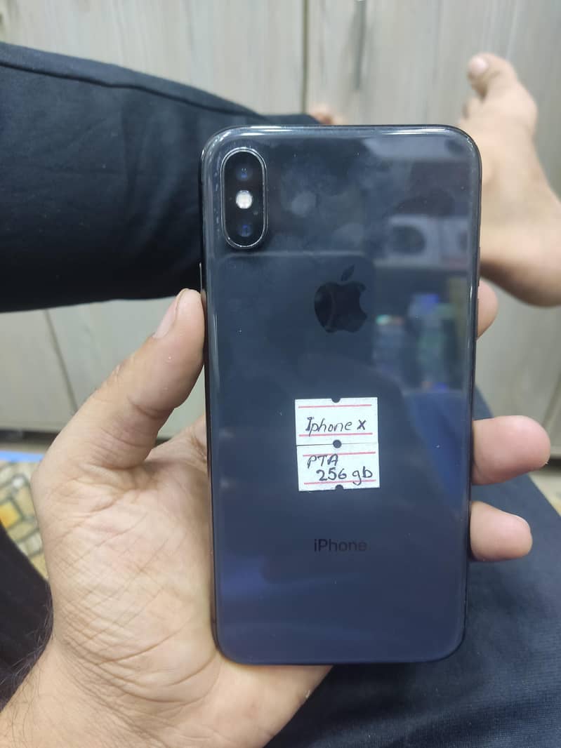 Apple iPhone X 3