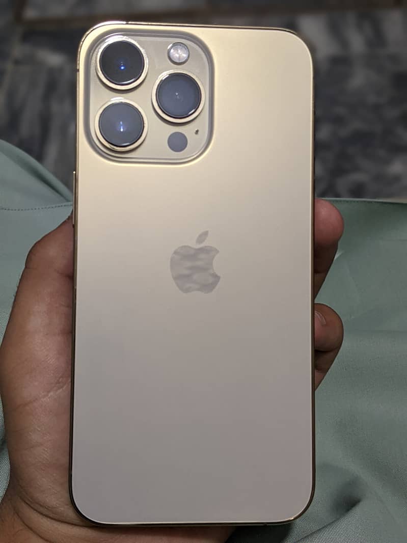 Apple iPhone 13 Pro 2