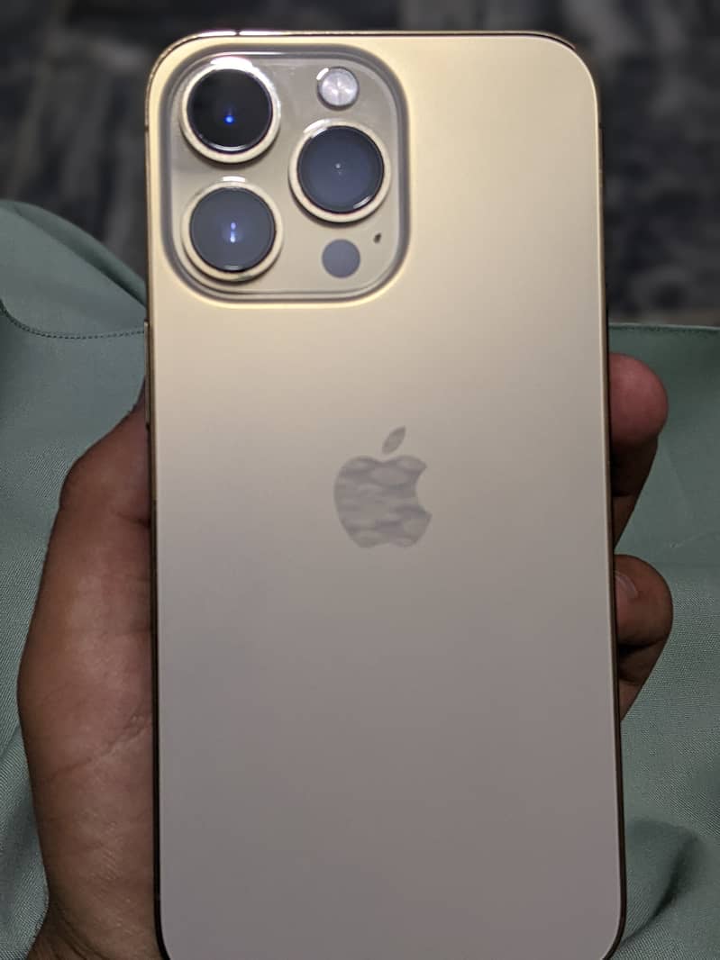 Apple iPhone 13 Pro 4
