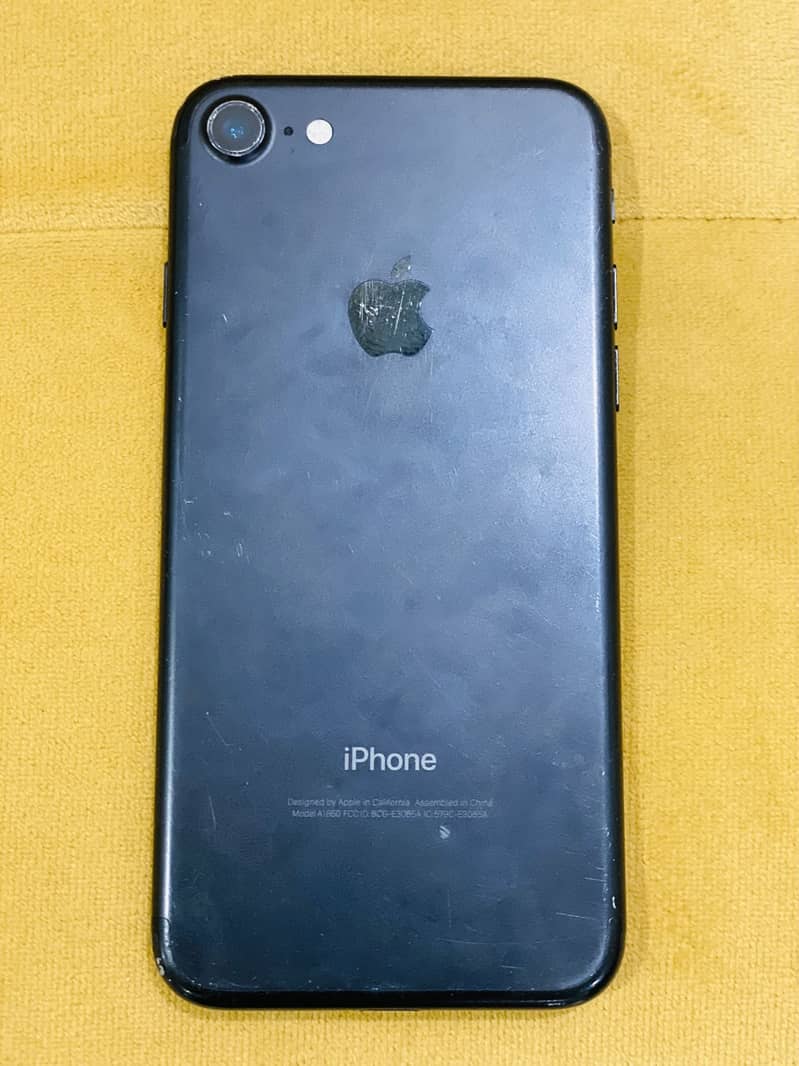 Apple iPhone 7 1