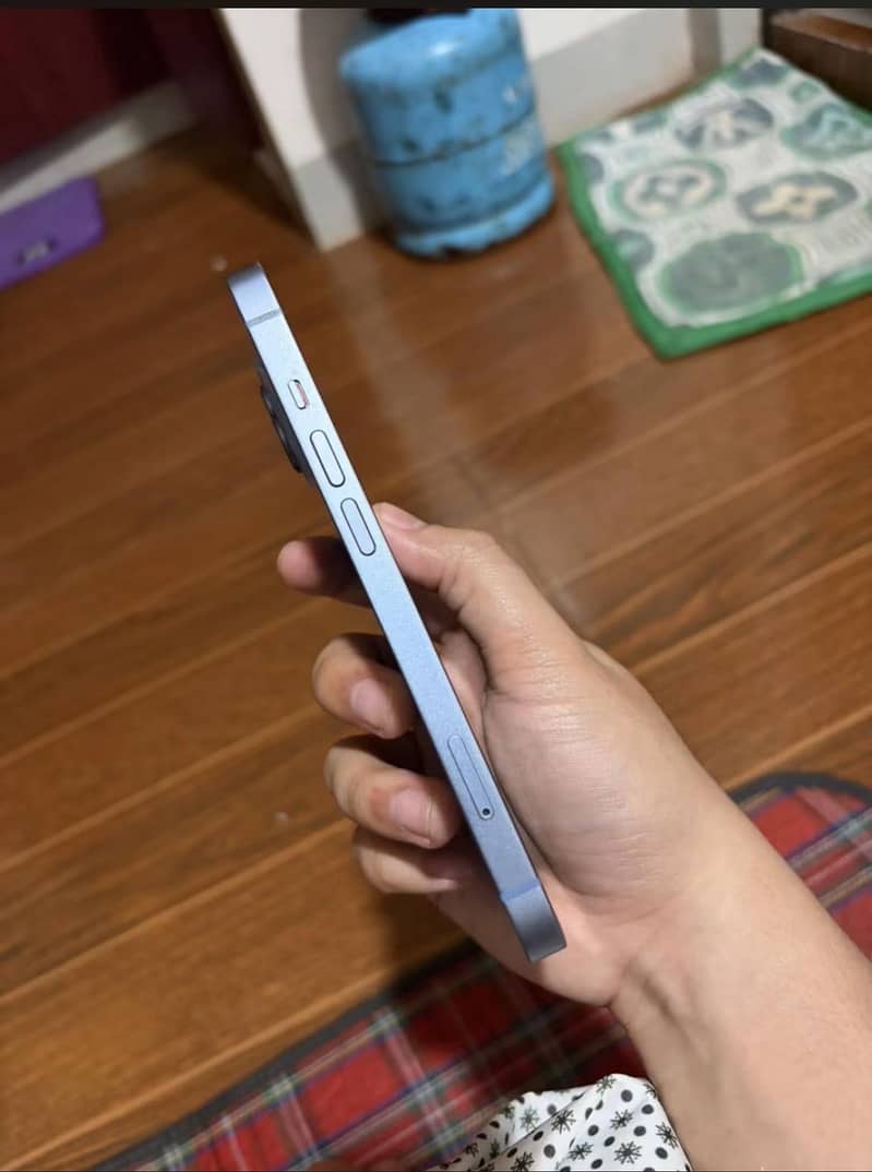 Apple iPhone 14 1