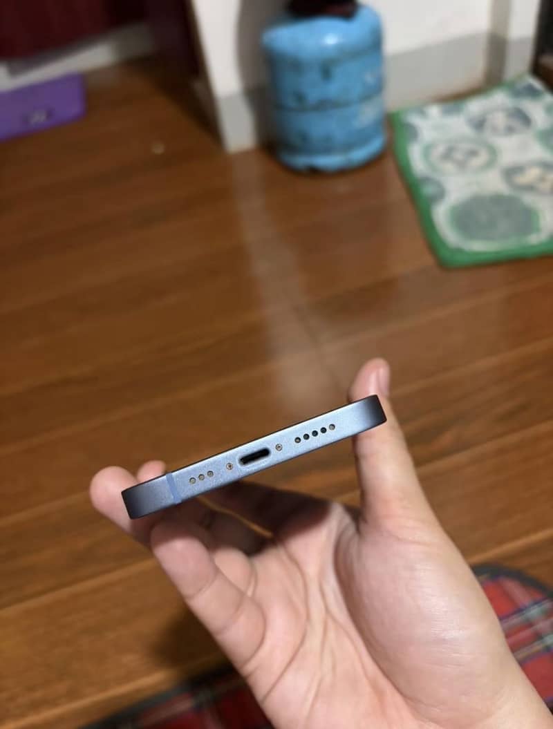 Apple iPhone 14 2