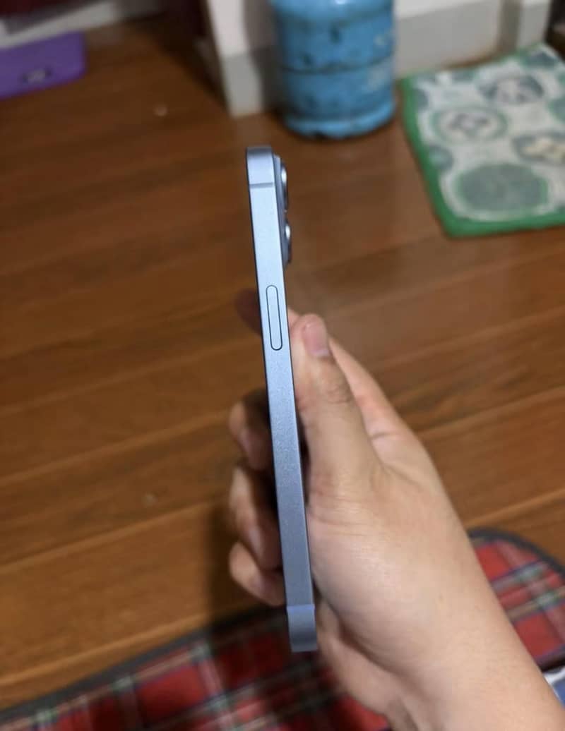 Apple iPhone 14 3