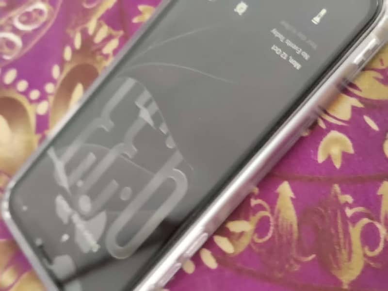 Apple iPhone 11 4