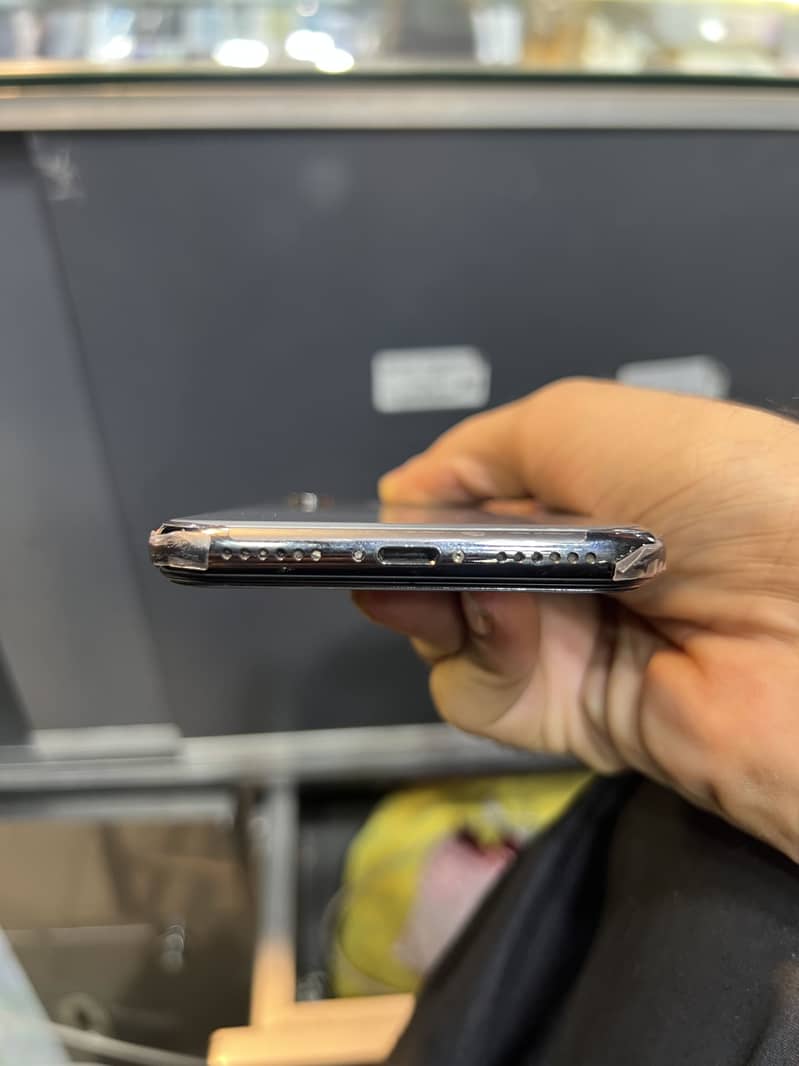 Apple iPhone X 7