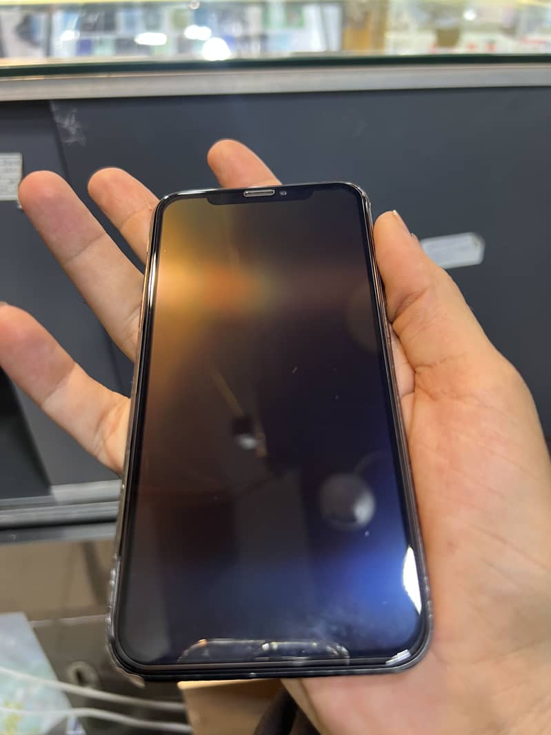 Apple iPhone X 10