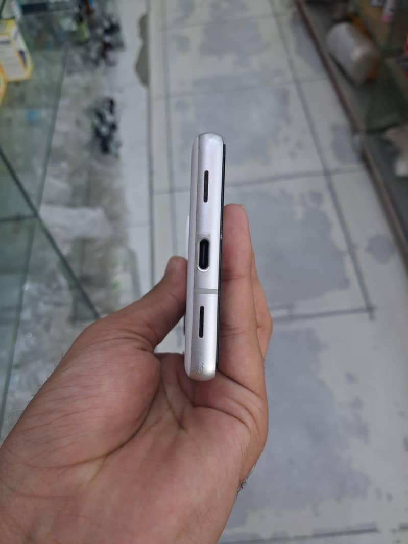 Google Pixel 7a 1