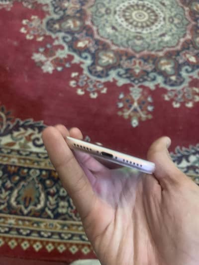 Apple iPhone 7