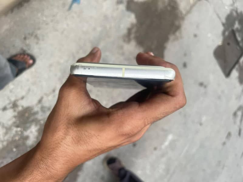 Google Pixel 7 5